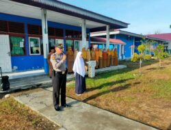 Jadi Inspektur Upacara, Kapolsek Aguslan Sampaikan Pesan Khusus Ini kepada Siswa SMPN 1 Merbau