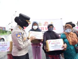 Kegiatan Bakti Sosial Polwan Polda Kepri Dalam Rangka Hari Jadi Polwan Ke-74