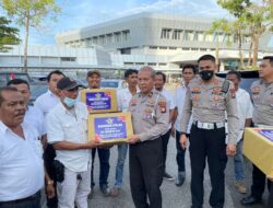 Ditlantas Polda Kepri Menggelar Bakti Dosial Hari Lalu Lintas Bhayangkara Ke-67 Tahun 2022