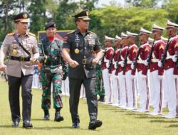 Kapolri Jenderal Listyo Sigit Prabowo Menghadiri Upacara Wisuda Prabhatar Akademi TNI dan Akpol Tahun 2022