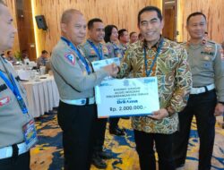 Vice President Bank BRI Pram Purnama Beri Penghargaan Pengembangan ETLE Terbaik Kepada Polda Kepri 
