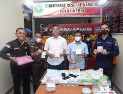 Polda Kepri Melakukan Pemusnahan Barang Bukti Narkoba Jenis Ganja Pil Ekstasi dan Sabu