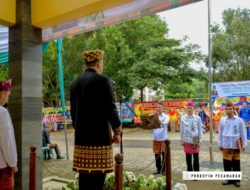 Bupati Pesawaran Pembina Upacara Bendera Memperingati Hari Amal Bhakti (HAB) Kementerian Agama RI Ke 77 Tahun 2023