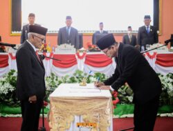 Bupati Pesawaran Hadiri Rapat Paripurna Istemewa DPRD Dalam Rangka Pengambilan Sumpah Dan Janji Jabatan 2019-2024 