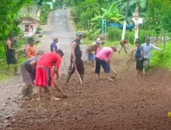 Warga Masyarakat Desa Cipadang Giat Memperbaiki Akses Jalan