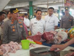Kapolres Karimun Melakukan Sidak Di Pasar Meninjau Bahan Sembako Jelang Ramadhan Stabil