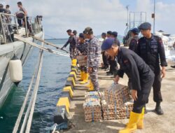 Bantuan Kemanusiaan Bencana Longsor dari Kapolri dan Ketua Umum Bhayangkari sampai di Serasan