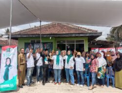 Anggota DPRD Peswaran Devita Sahara s.kom Dari Partai PKB Adakan Pasar Murah Di Dusun Kesugihan Desa Karang Anyar