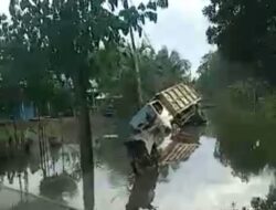 Diduga Proyek Jalan Di Tembilahan Anggaran 6,2 Milyaran Belum Genap 1 Tahun Sudah Hancur 