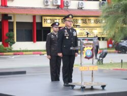 Semangat Personil Polresta Barelang Saat Upacara Bendera Peringatan Hari Lahir Pancasila Walaupun Diguyur Hujan