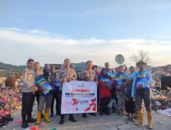 Hari Bhayangkara Ke-77, Kabag Polres Karimun Laksanakan Bakti Sosial Ke Pemulung