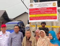 Plang Segel LHK Di Gudang Arang Sempat Hilang, Ketua Komisi IV DPR RI Sudin Murka Kayu Mangrove Dijadikan Arang