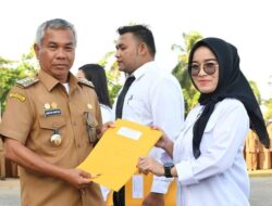 Bupati Ketapang Memimpin Apel Gabungan ASN