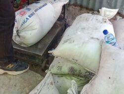Diduga Penampung Pasir Selikon Ilegal Seorang Caleg DPRD Maju 2024 Berinisial H YY Di Ketapang 