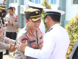 Polresta Barelang dan Jajaran Secara Serentak Kunjungi Markas TNI di Kota Batam Berikan Ucapan Selamat HUT TNI Ke-78