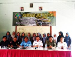 Journalist Goes To School, IWO Pringsewu Kenalkan Jurnalistik Dasar di SMAN 1 Ambarawa