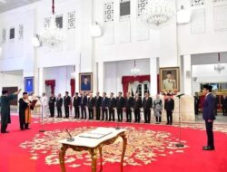 H. Suharto, S.H., M.Hum. mengucapkan sumpah jabatan Wakil Ketua Mahkamah Agung Bidang Non-Yudisial 15 Mei 2024 di Istana Negara