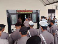 Kasi Propam Polres Sekadau Berikan Arahan Menjaga Netralitas Polri dalam Pelaksanaan Operasi Mantap Praja Kapuas 2024