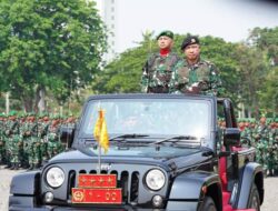 Wakil Menhan Menyerahkan Alat Peralatan Pertahanan dan Keamanan  kepada Panglima TNI