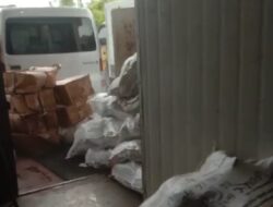 HI Pemilik Daging Ayam Beku diduga Akan Mengunakan Premanisme Menghadang Wartwan 