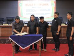 DPRD dan Pemkab Kepulauan Meranti Tandatangani Nota Kesepakatan KUA-PPAS APBD 2025 Sebesar Rp. 1,3 Triliun