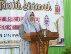 Wakil Bupati Pringsewu Menghadiri Acara Buka Puasa Bersama dan Sholat Tarawih Bersama Masyarakat di Masjid Mufidurrohman