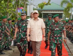 Menteri Pertahanan Kunker ke Pusat Pendidikan Resimen Induk Daerah Militer Kodam XII/Tanjungpura Kalbar