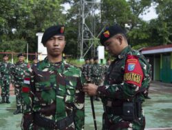 Dansatgas Pamtas RI-Malaysia Yonkav 12/BC Pimpin Langsung Upacara Kenaikan Pangkat