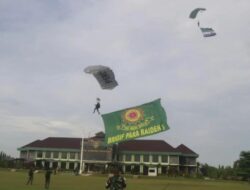 Aksi Brigade Infanteri Brigif 3/TBS  Sukses Melaksanakan Latihan Terjun Bebas Militer 