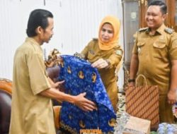 Bupati Pesawaran Beri Dukungan dan Apresiasi untuk Bapak Azhar, Guru P3K Paruh Waktu yang Mengabdi Lebih dari Satu Dekade