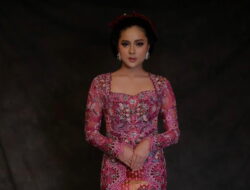 Pesona Alisha Syauqina Gunawan dalam Balutan Kebaya Tuai Pujian dari Devina Shanti