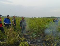 Respons Cepat Karhutla, Dandim 1208/Sambas Bersama Tim Gabungan Padamkan Api