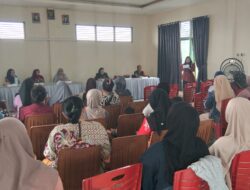 Kader Posyandu Pasiran Singkawang Dibekali Edukasi Pencegahan Penyakit, Babinsa Turut Dampingi