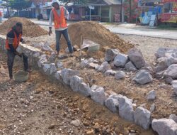 Pemasangan Batu Median Proyek Jalan Bulukarto-Mataram Jadi Sorotan dan terindikasi bahan material yang tidak memenuhi standart