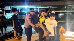 Respons Cepat Layanan Call Center 110, Polres Bengkayang Evakuasi Korban Kecelakaan ke Rumah Sakit