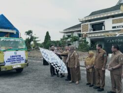 Bupati Pringsewu Lepas Pendistribusian Logistik Pemilihan Kapekon Serentak 
